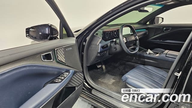 Kia K8 2025 — Photo 18/36