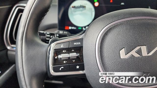 Kia Sorento 2023 — Şəkil 17/20