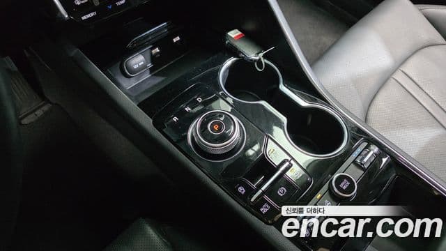 Kia K5 2020 — Şəkil 9/20