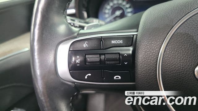 Kia K5 2020 — Şəkil 17/20