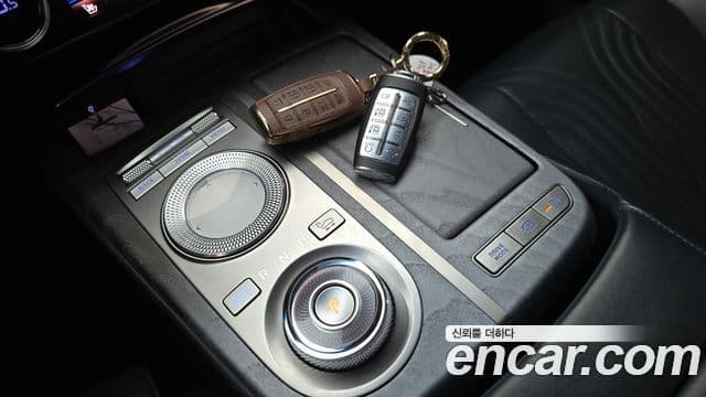 Genesis Electrified G80 2020 — ფოტო 9/20