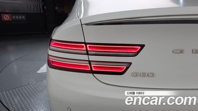 Genesis G80 2020 — Photo 31/34