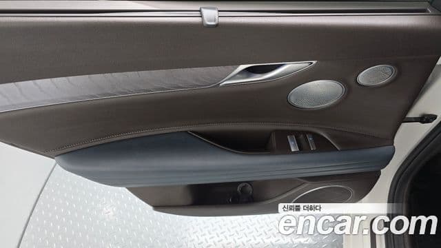 Genesis G80 2020 — Photo 34/34