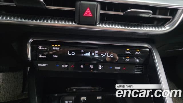 Kia K5 2021 — Photo 8/30