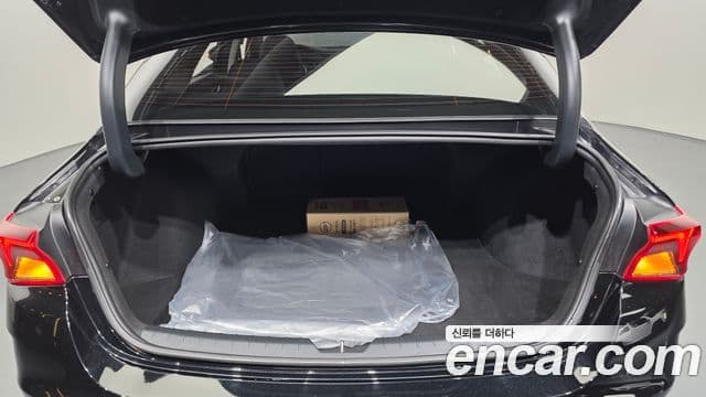 Kia K5 2021 — Photo 6/30