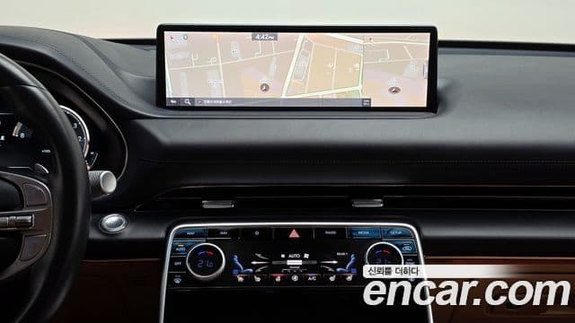 Genesis GV80 2020 — ფოტო 13/20