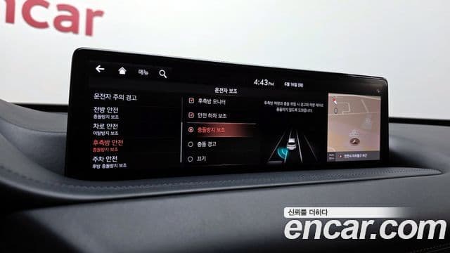 Genesis GV80 2020 — ფოტო 18/20