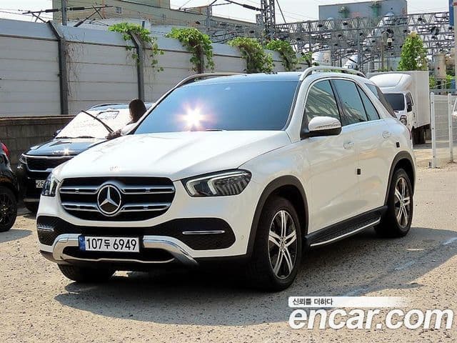 Mercedes-Benz GLE-Class 2020 — ფოტო 1/20