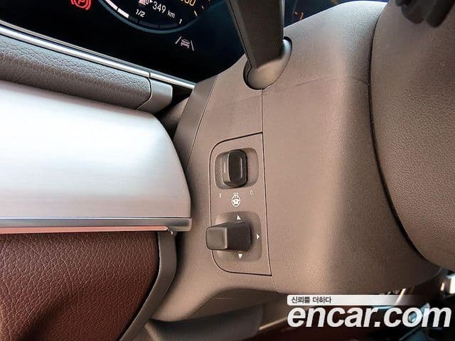 Mercedes-Benz GLE-Class 2020 — ფოტო 12/20