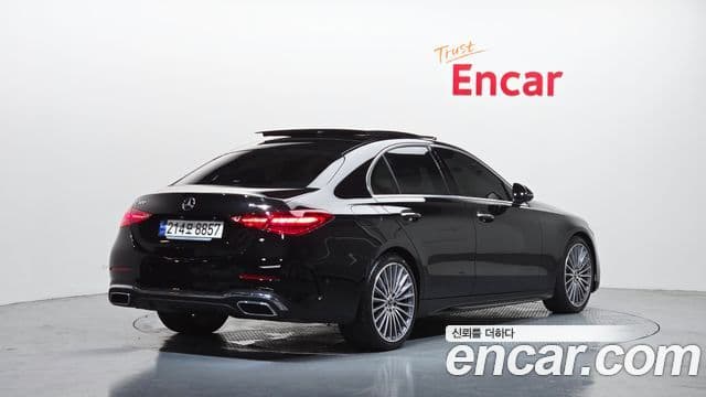 Mercedes-Benz C-Class 2023 — ფოტო 2/20