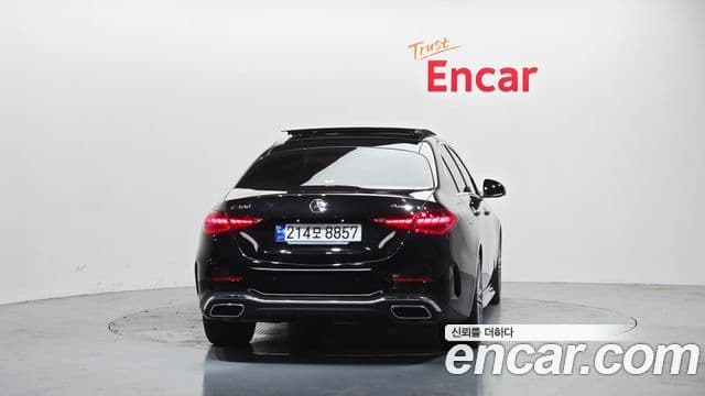Mercedes-Benz C-Class 2023 — ფოტო 4/20