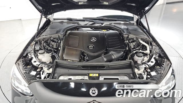 Mercedes-Benz C-Class 2023 — ფოტო 6/20