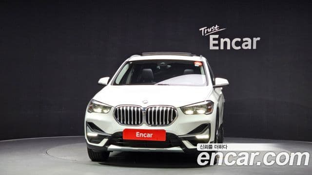 BMW X1 2022 — Şəkil 3/20