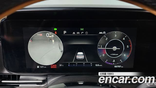 Kia Carnival 2021 — Фото 8/20