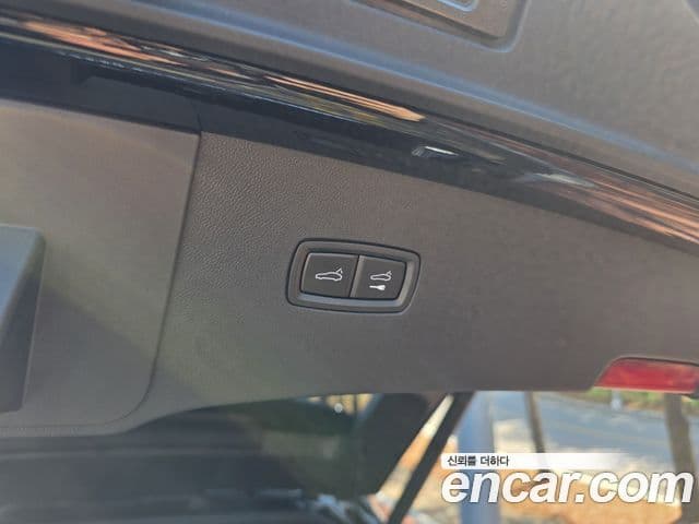 Porsche Cayenne 2020 — ფოტო 19/20