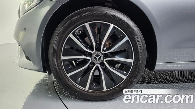 Mercedes-Benz C-Class 2019 — Şəkil 3/31