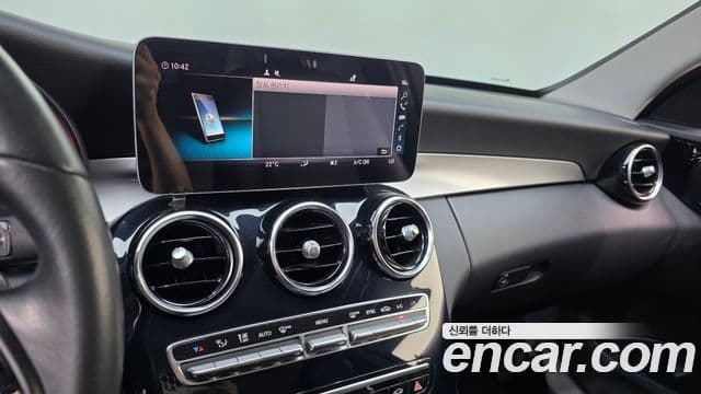 Mercedes-Benz C-Class 2019 — Şəkil 11/31