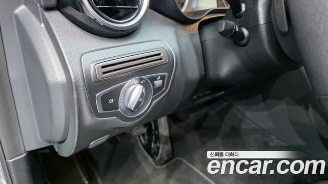 Mercedes-Benz C-Class 2019 — Şəkil 2/31