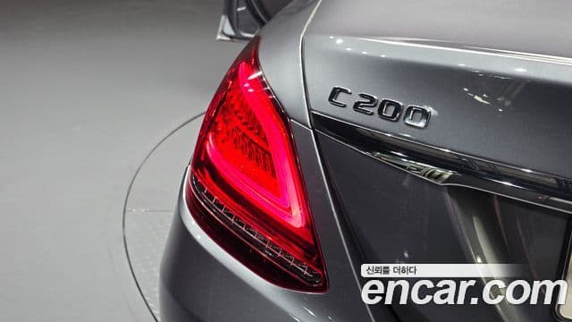 Mercedes-Benz C-Class 2019 — Şəkil 9/31