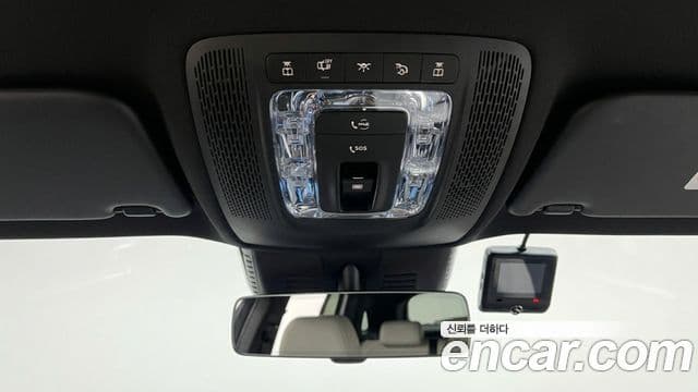 Mercedes-Benz GLB-Class 2025 — ფოტო 10/12