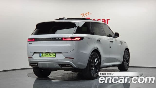 Land Rover Range Rover Sport 2024 — ფოტო 2/20
