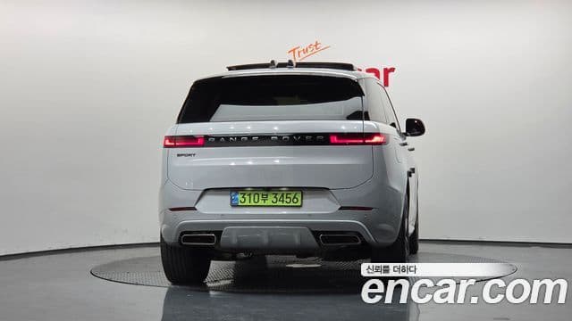 Land Rover Range Rover Sport 2024 — ფოტო 4/20