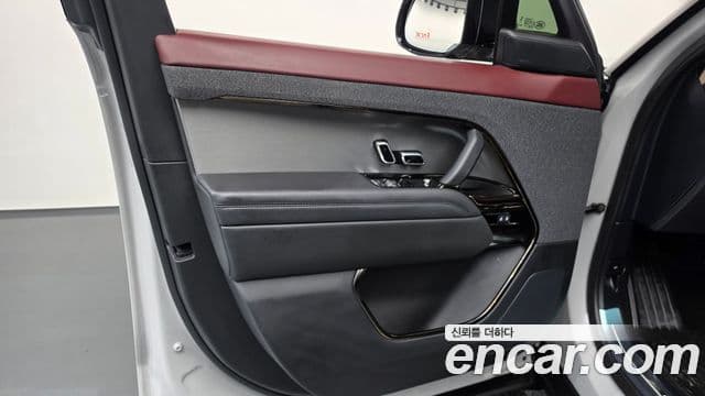 Land Rover Range Rover Sport 2024 — Photo 1/37