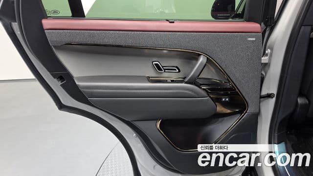 Land Rover Range Rover Sport 2024 — Photo 17/37