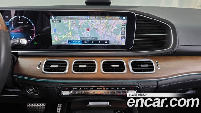 Mercedes-Benz GLS-Class 2021 — Фото 14/20