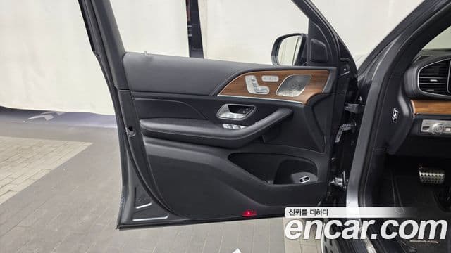 Mercedes-Benz GLS-Class 2021 — ფოტო 14/35