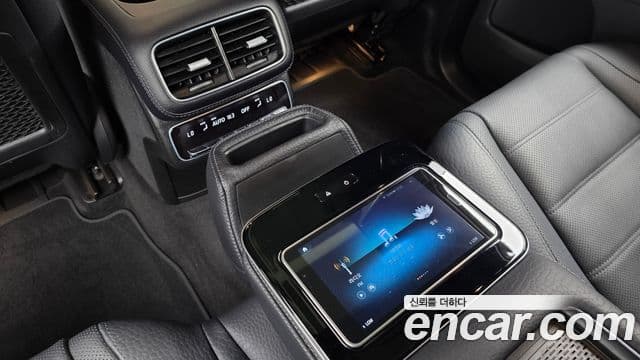 Mercedes-Benz GLS-Class 2021 — ფოტო 12/35
