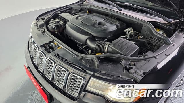 Jeep Grand Cherokee 2021 — Şəkil 6/20