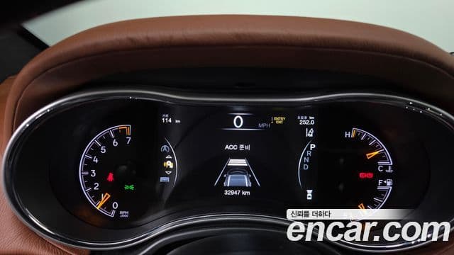 Jeep Grand Cherokee 2021 — Şəkil 8/20