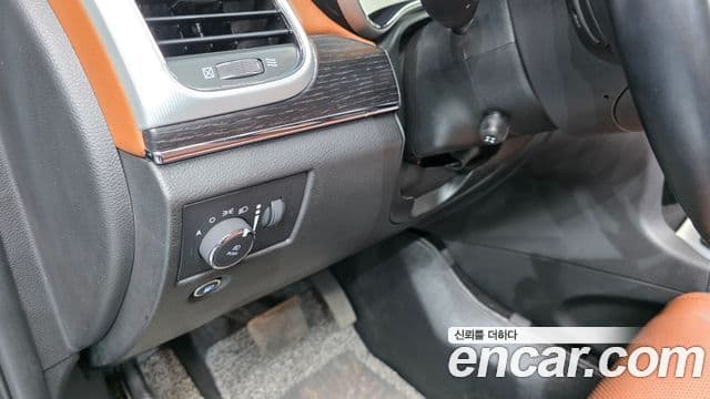 Jeep Grand Cherokee 2021 — Photo 23/36