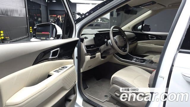 Kia Carnival 2024 — Şəkil 10/20