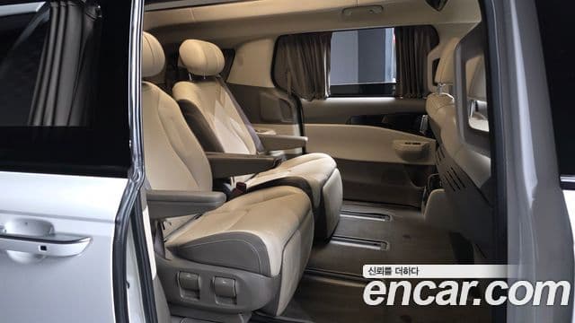Kia Carnival 2024 — Şəkil 12/20