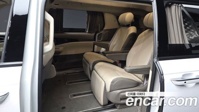 Kia Carnival 2024 — Photo 2/35