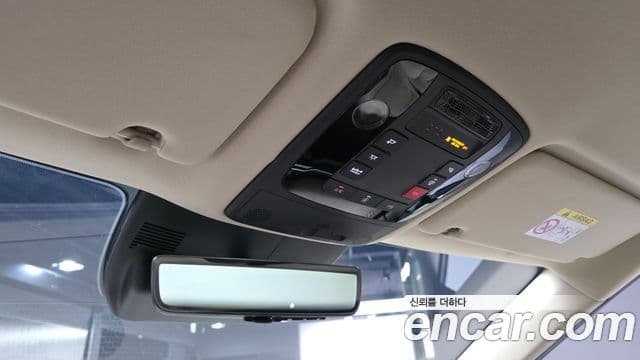 Kia Carnival 2024 — Photo 14/35