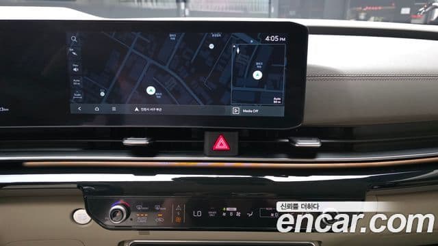 Kia Carnival 2024 — Photo 17/35