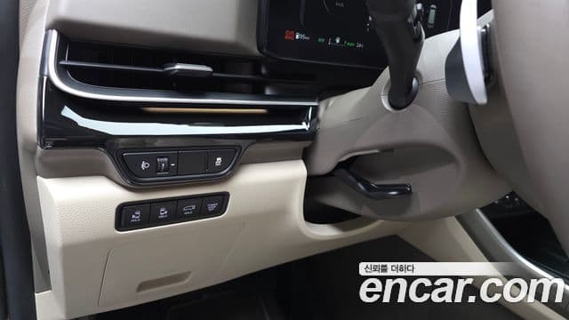 Kia Carnival 2024 — Photo 1/35