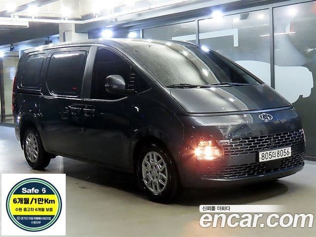 Hyundai Staria 2023 — ფოტო 2/19