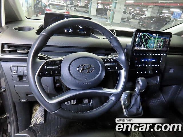 Hyundai Staria 2023 — ფოტო 6/19