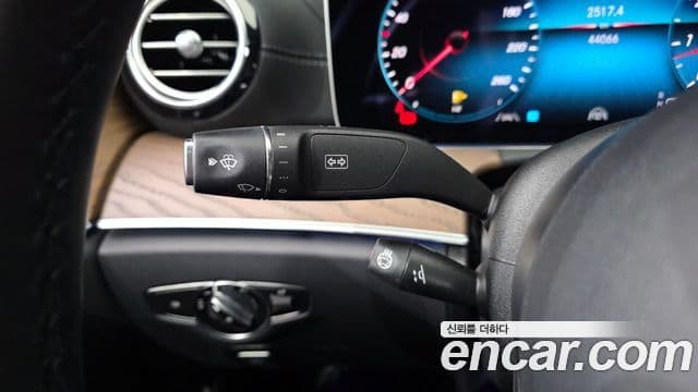 Mercedes-Benz E-Class 2021 — фото 20 из 20