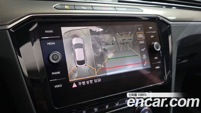 Volkswagen Arteon 2019 — Şəkil 14/20