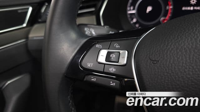 Volkswagen Arteon 2019 — Şəkil 15/20