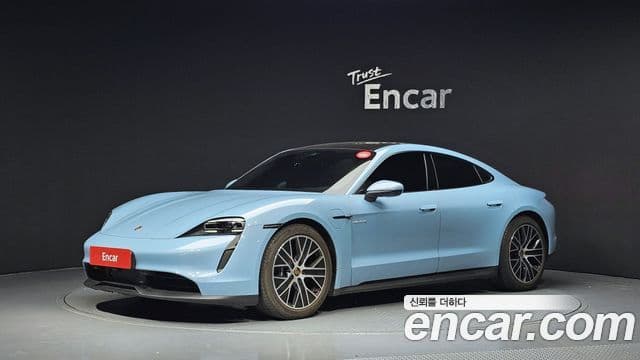 Porsche Taycan 2023 — Şəkil 8/35