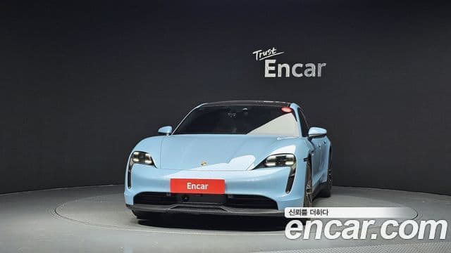 Porsche Taycan 2023 — Şəkil 14/35