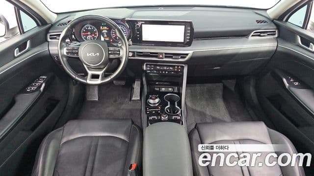 Kia K5 2021 — ფოტო 6/20