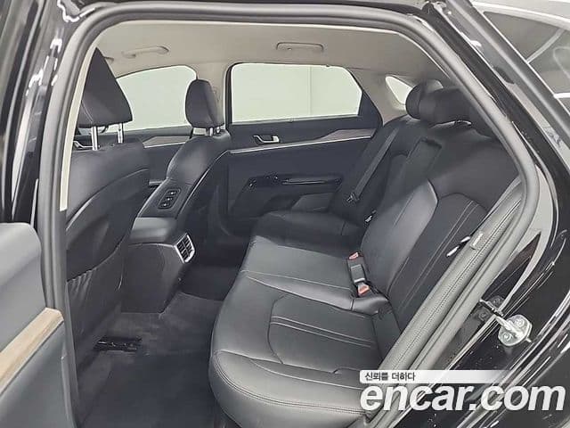Kia K5 2023 — Şəkil 12/20