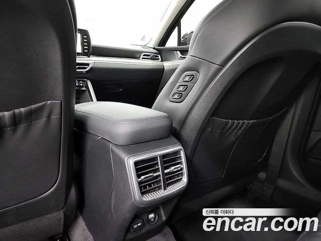 Kia K5 2023 — Şəkil 13/20